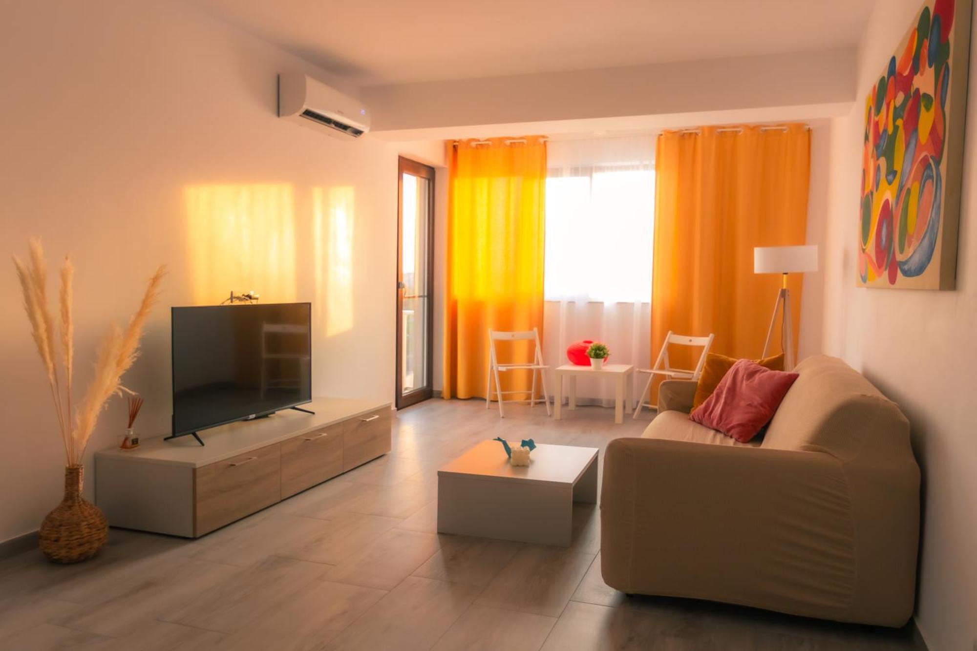 Sunset Apartment - Central Apt With Rooftop Garden Bucarest Exterior foto